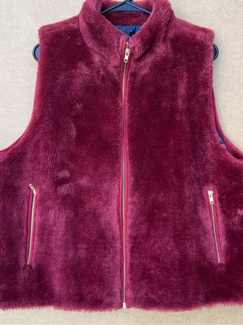 Burgundy Faux Fur Zip Vest XXL - Picture 3 of 8